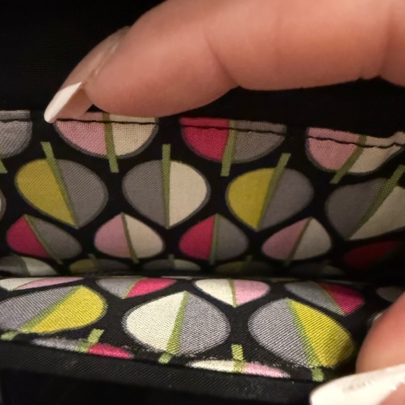 Vera Bradley black quilted iPad case and wallet with wrist strap matching bundle - Picture 5 of 13